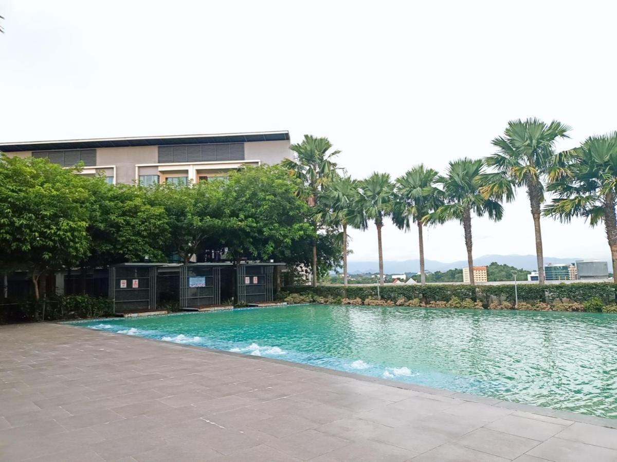 Sunrise Seaview 3 Bedroom Loft D5 Above Imago Shopping Mall 1600 Sqft 商场楼上海景3房 *