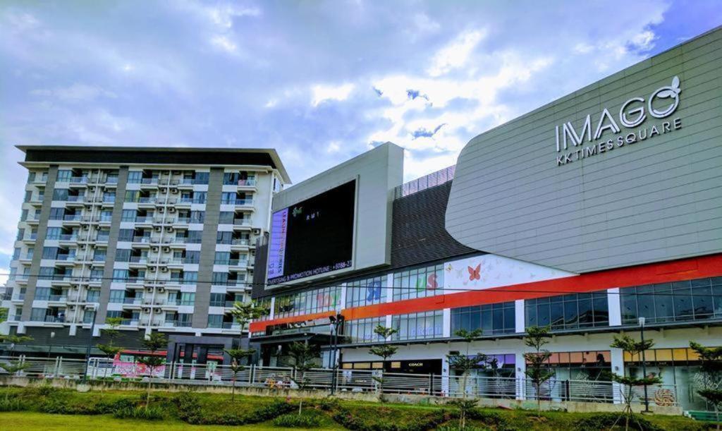 Sunrise Seaview 3 Bedroom Loft D5 Above Imago Shopping Mall 1600 Sqft 商场楼上海景3房 Apartment
