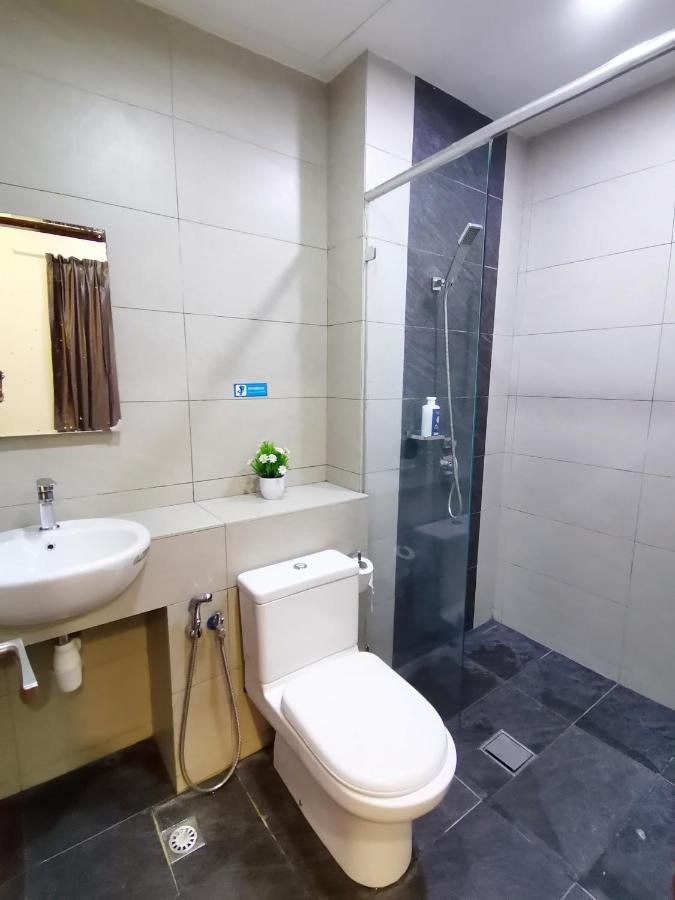 Sunrise Seaview 3 Bedroom Loft D5 Above Imago Shopping Mall 1600 Sqft 商场楼上海景3房 Apartment *