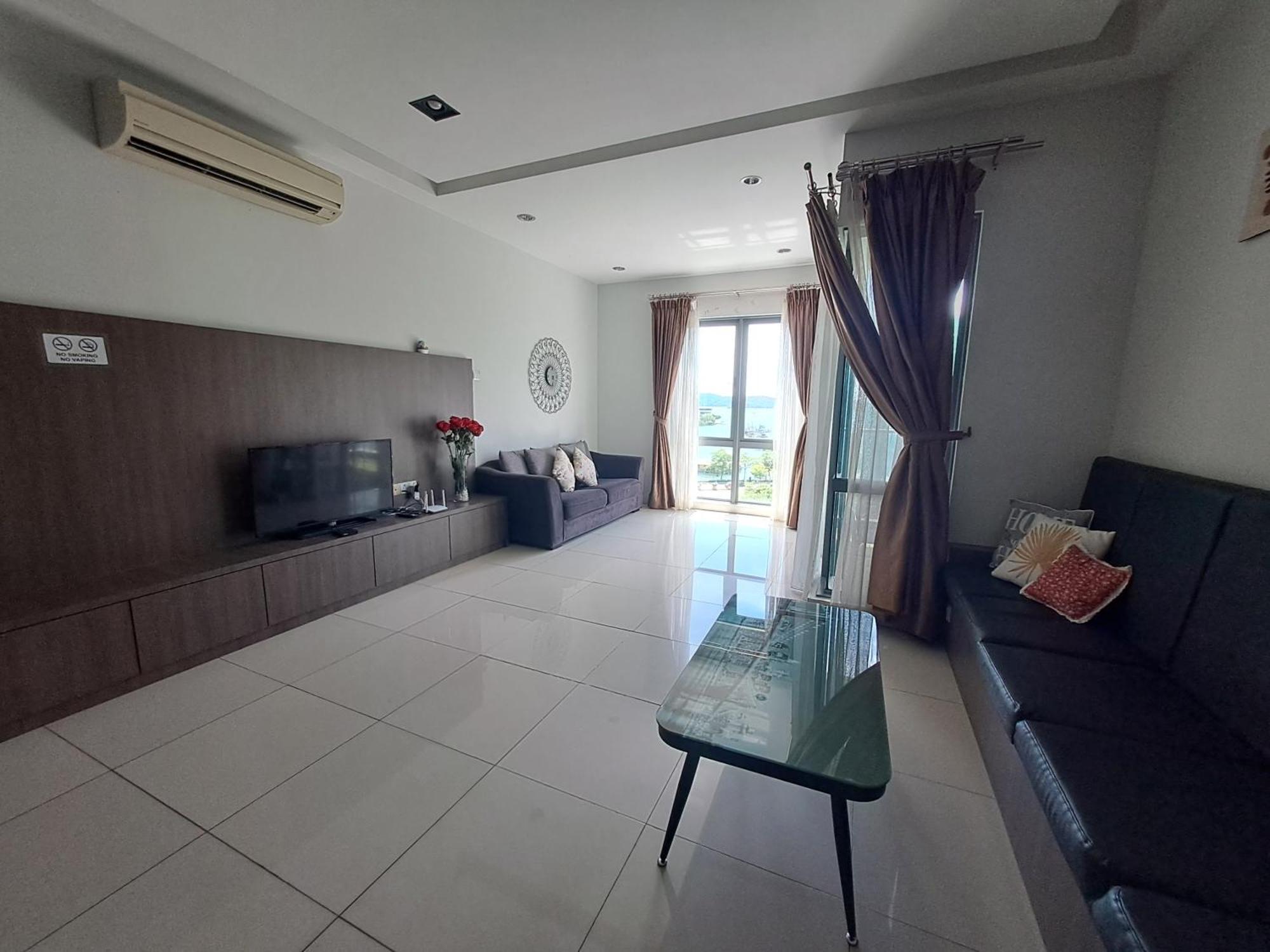 Sunrise Seaview 3 Bedroom Loft D5 Above Imago Shopping Mall 1600 Sqft 商场楼上海景3房 * Kota Kinabalu
