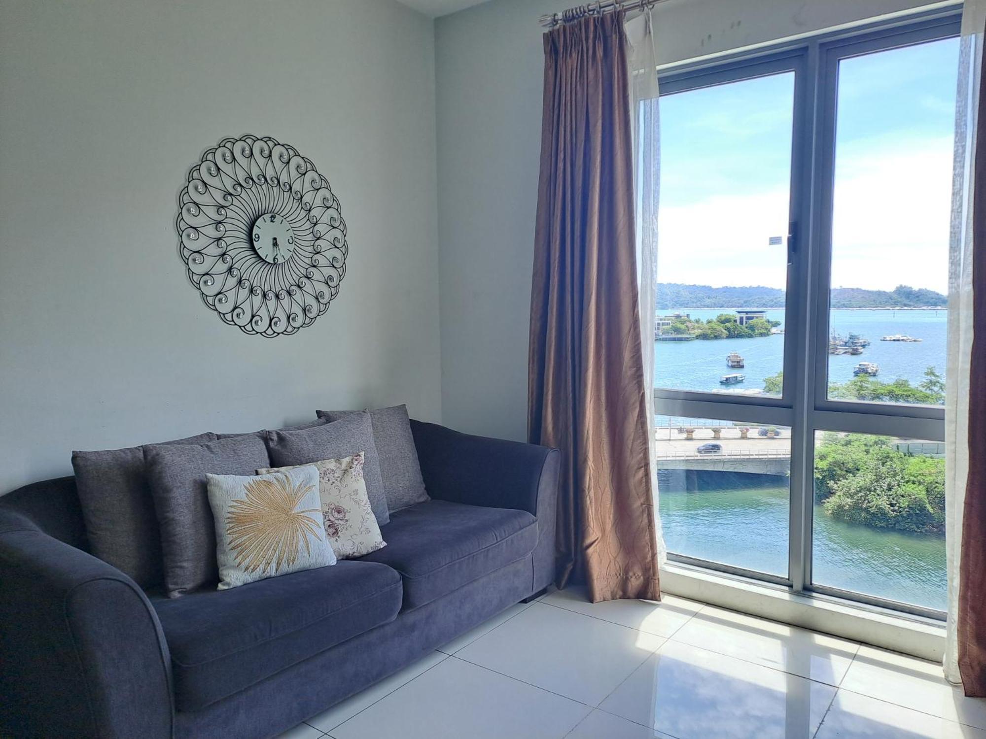 Sunrise Seaview 3 Bedroom Loft D5 Above Imago Shopping Mall 1600 Sqft 商场楼上海景3房